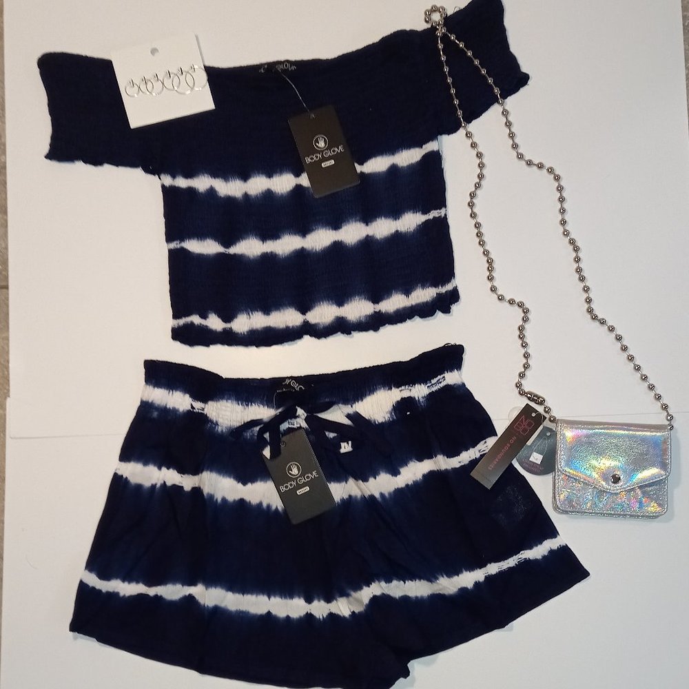 Body Glove shirt & pants w/comp wallet & earrings